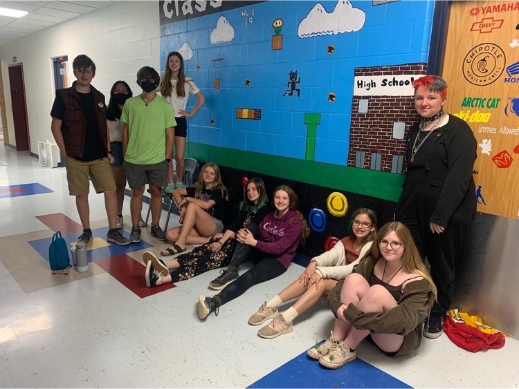 8th grade mural crew